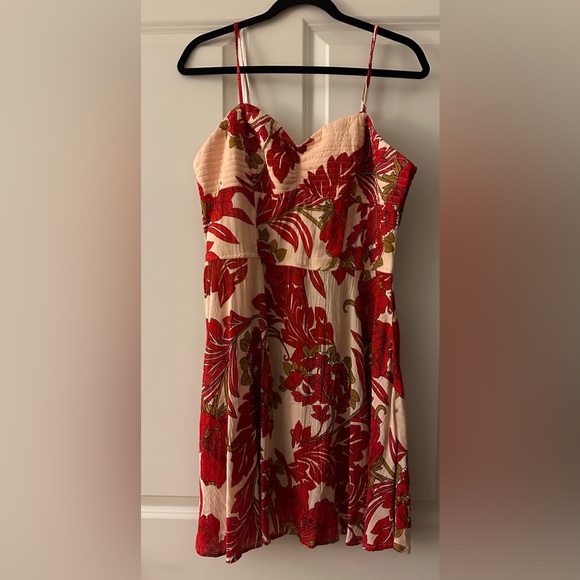 Band of Gypsy DANCING QUEEN RED FLORAL BRA CUP MINI DRESS NWT SIZE LARGE - Picture 7 of 7